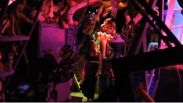 noticia_Christopher Kenworthy dirige el vídeo de Bucles Infinitos_00000532