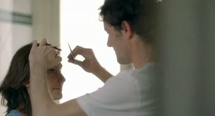 noticia_de La Bien Querida suena en la nueva campaña televisiva de Sanitas_00000530