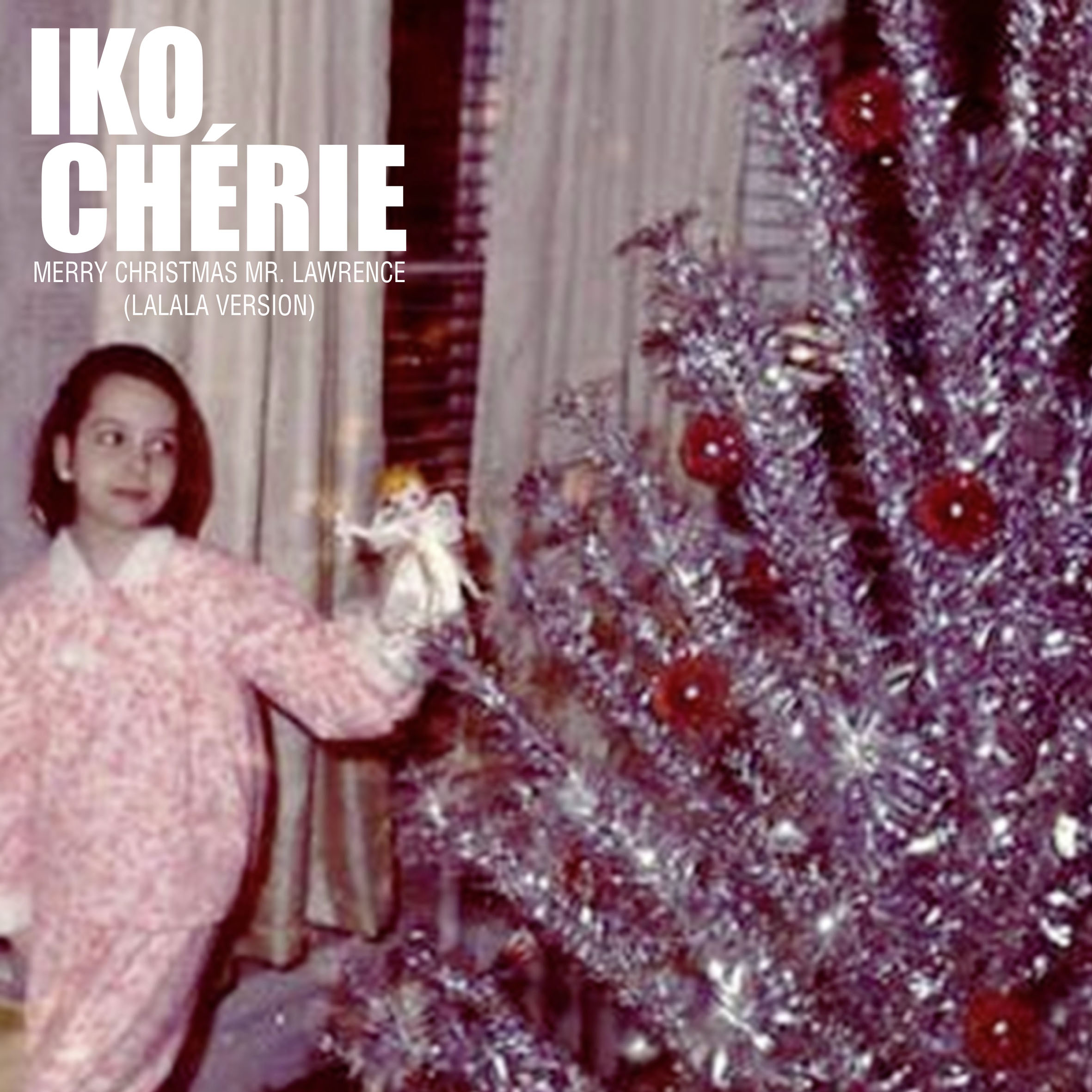 noticia_IKO CHERIE Merry Christmas Mr. Lawrence_00000921