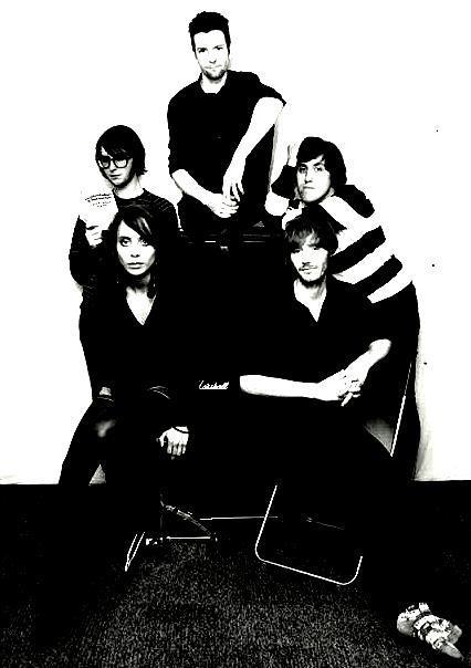 Imagen destacada de grupo: Knickers