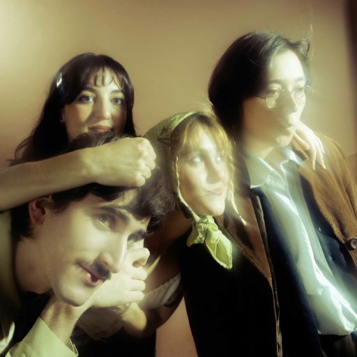 Imagen: AIKO EL GRUPO FOTO PROMO 1