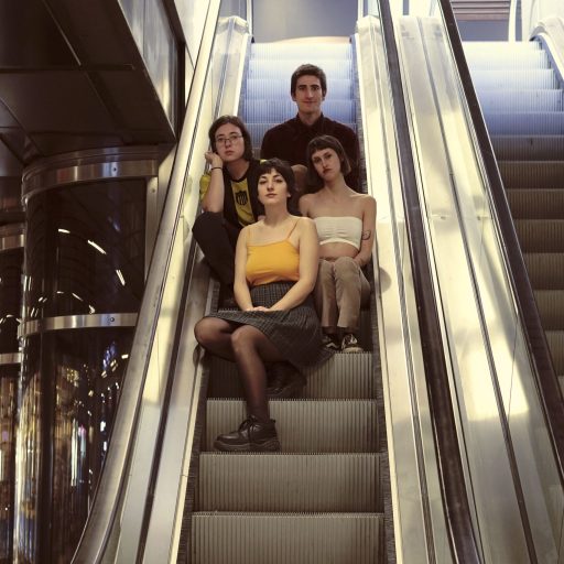 Imagen: AIKO EL GRUPO FOTO