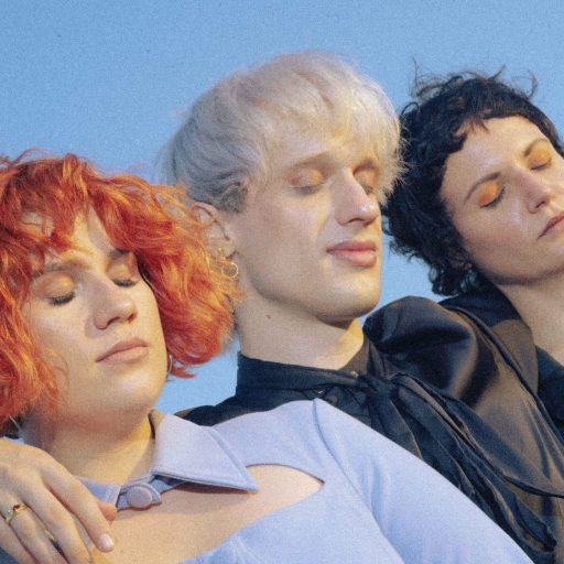 Imagen: AMOR BUTANO FOTO ULTRAVIOLETA