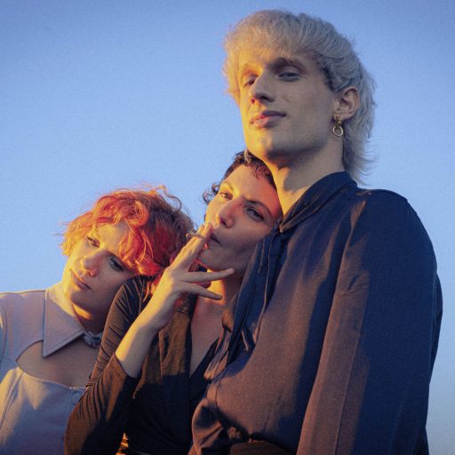 Imagen: AMOR BUTANO FOTO ULTRAVIOLETA