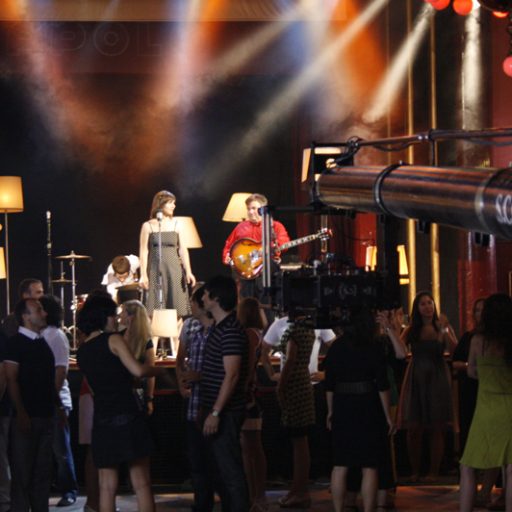 Imagen: Cola Jet Set [Videoclip "En esta pista ya no se puede bailar"]