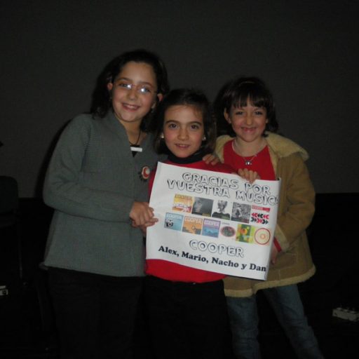 Imagen: Cooper [Jovenes fans, Centro Cultural San Juan Bautista, Madrid]