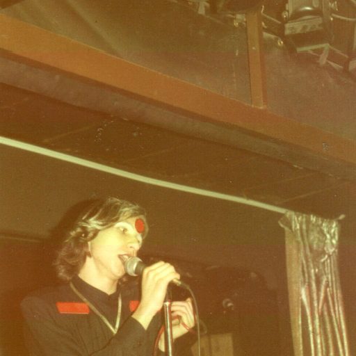 Imagen: FOTO LIVE 1981 SIMPOSIUM 01