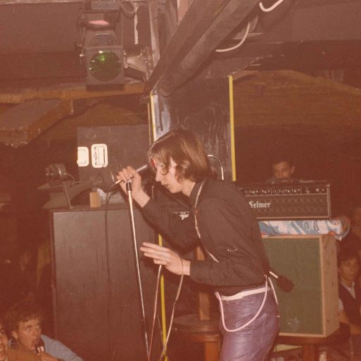 Imagen: FOTO LIVE 1981 SIMPOSIUM 05