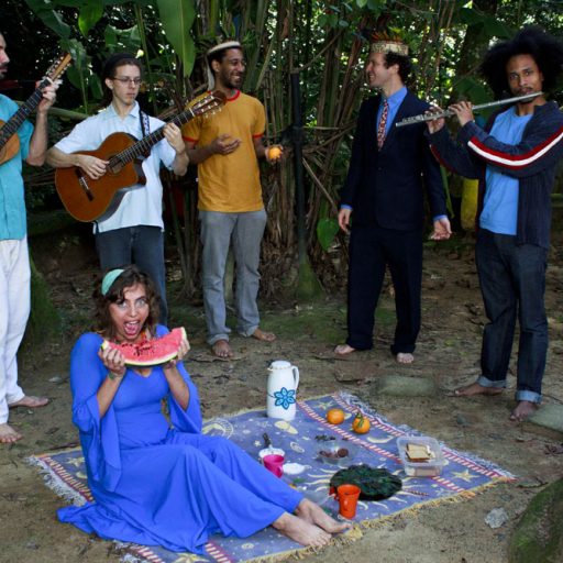 Imagen: FOTO PROMO DESCALCOS SOBRE 05