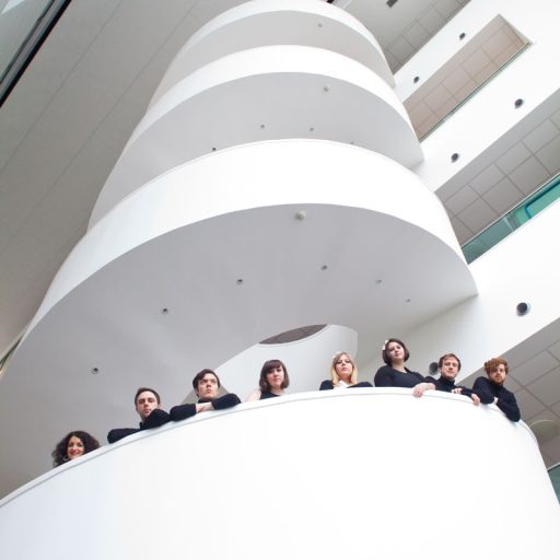 Imagen: FOTO PROMO READING TOO MUCH 04