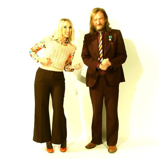 Imagen: FOTO VIDEO LISTEN TO SOME MUSIC 08