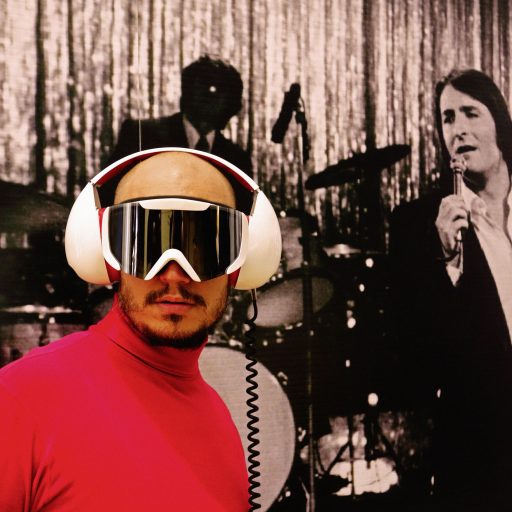 Imagen: LA CASA AZUL NINO BRAVO FOTO 3