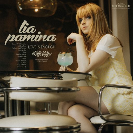 Imagen: LIA PAMINA PORTADA LOVE IS ENOUGH