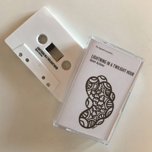 Imagen: LIGHTNING IN A TWILIGHT HOUR CASSETE1