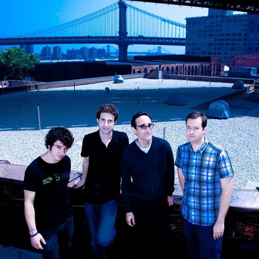 Imagen: ONWARD CHARIOTS FOTO 1