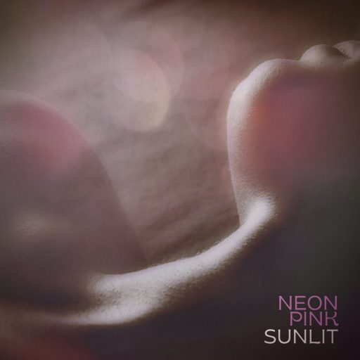 Imagen: SUNLIT PORTADA ALBUM NEON PINK